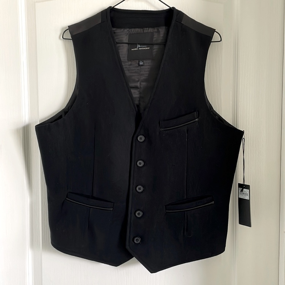 Marc Anthony vest